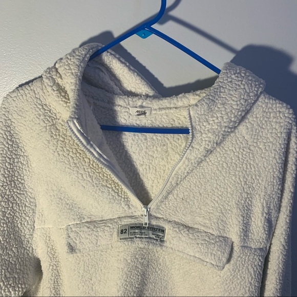 Fluffy sheep hoodie. - Picture 4 of 4